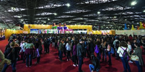 Bienal do Livro chega a SP em setembro com 269 estantes e programacao de peso