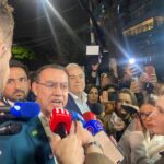 Augusto Cury critica Lula e Flávio, ameaça desistir do debate, mas volta atrás e confirma participação | Eleições 2026