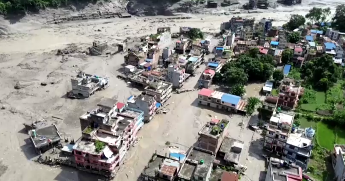 Nepal: familiares buscam notícias de estrangeiros desaparecidos em enchente