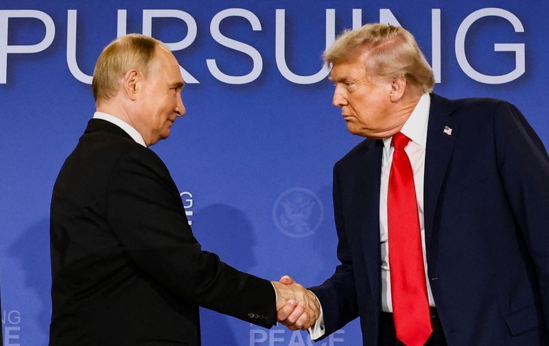 Especialista: Putin teria vitória se Trump anunciasse risco de ataque russo