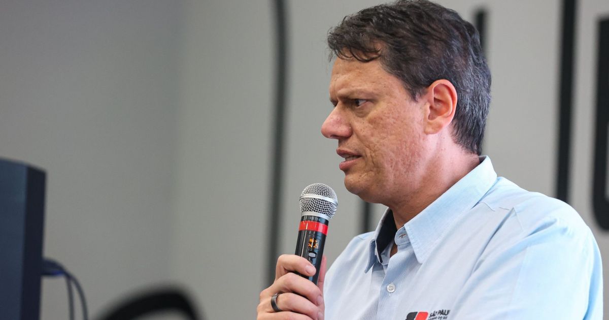 Tarcísio garante: bolsas da Fapesp mantidas após protesto