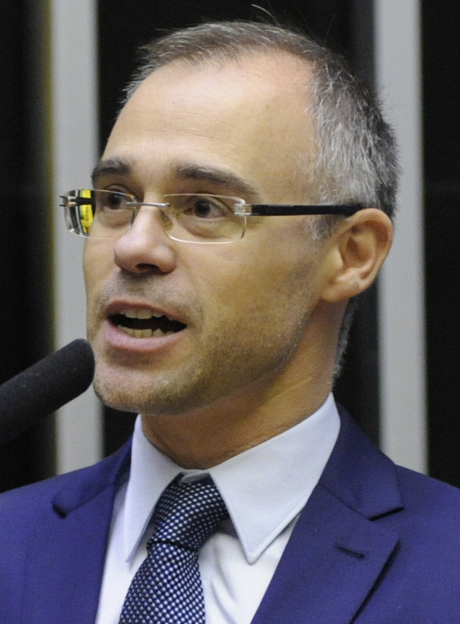 Mendonça mapeia votos para investigar Moraes no STF: placar está 4 a 3 e Cármen Lúcia pode decidir Mendonça mapeia votos para investigar Moraes no STF: placar está 4 a 3 e Cármen Lúcia pode decidir