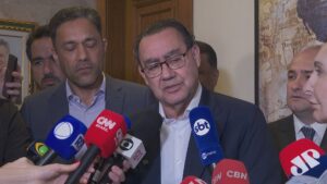 Cury defende fim de mandato vitalício no STF e propõe trocas a cada 8 anos