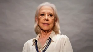 Fernanda Montenegro se emociona ao reencontrar Marco Nanini