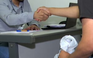 PAT de Guarujá oferece mais de 100 vagas de emprego; confira