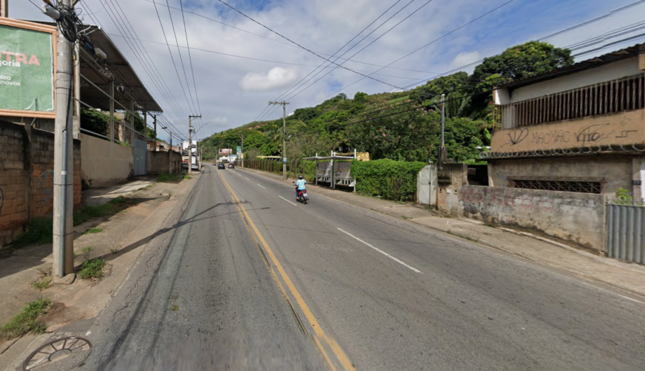 Ponto de ônibus é desativado para reduzir risco de acidentes em Cachoeiro
