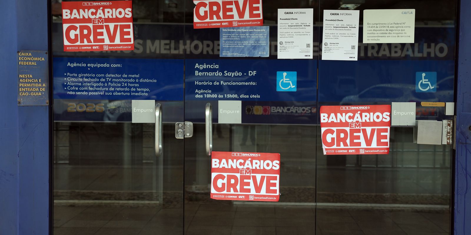 Greve da Caixa em Guarulhos: O Fim Está Longe? Greve da Caixa em Guarulhos: O Fim Está Longe?