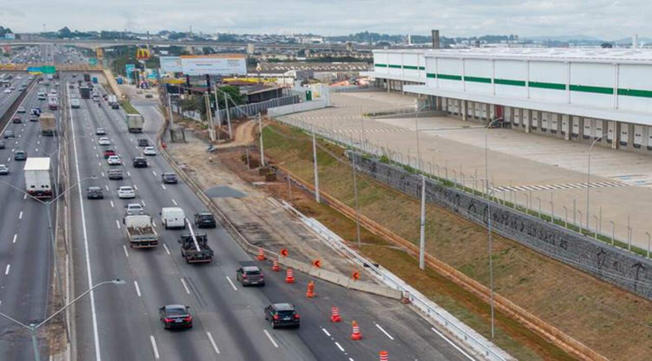Via Dutra terá bloqueio na pista marginal em Guarulhos entre os dias 15 e 17 de setembro Via Dutra terá bloqueio na pista marginal em Guarulhos entre os dias 15 e 17 de setembro