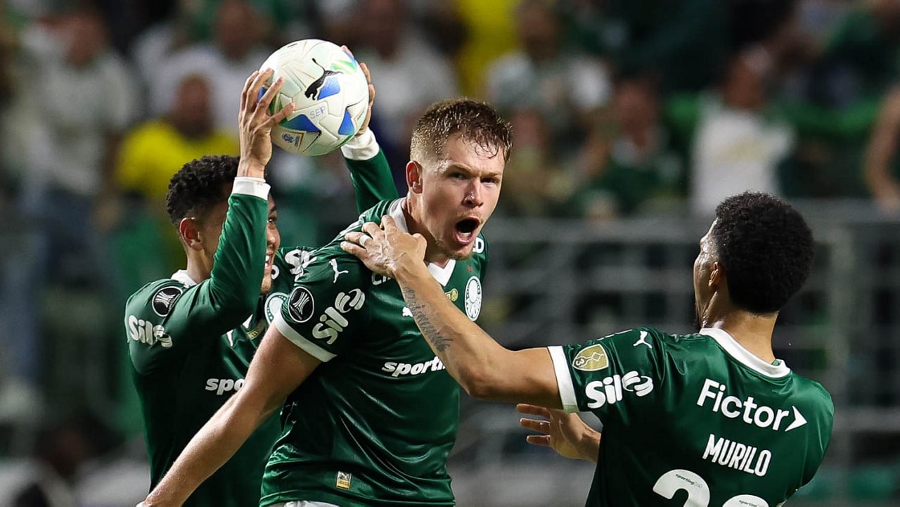 Bruno Fuchs ganha espaço no Palmeiras antes de decisão contra a LDU