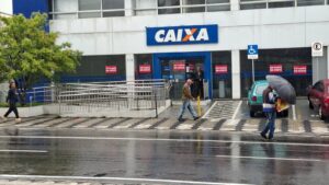 Funcionários da Caixa mantém greve que paralisa atendimento em agências do Alto Tietê