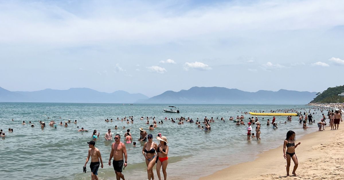 Praias impróprias: Cetesb alerta para 31 praias de SP no feriado