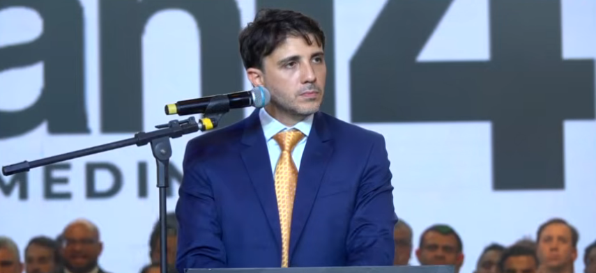 Toffoli rejeita levar decisão sobre Renan ao plenário do TSE Toffoli rejeita levar decisão sobre Renan ao plenário do TSE