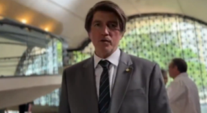 WiFi Livre SP: MP investiga desvio de verba para filme sobre Bolsonaro