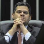 Indulto a Bolsonaro: Alcolumbre propõe e direita recusa