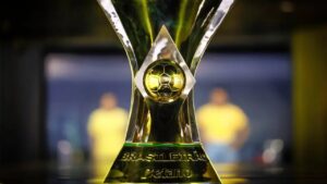 Atlético-MG vence o Bragantino e sobe na tabela