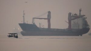 Economias do Golfo encolhem 4,3% apesar do petróleo caro
