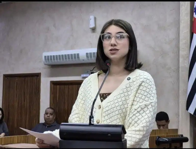Mãe de Eduarda Campopiano recebe BPC há quase oito anos Mãe de Eduarda Campopiano recebe BPC há quase oito anos