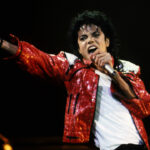 Jaqueta de Thriller: peça de Michael Jackson vai a leilão