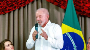 Lula aposta em reverter absten&ccedil;&atilde;o no 2&ordm; turno