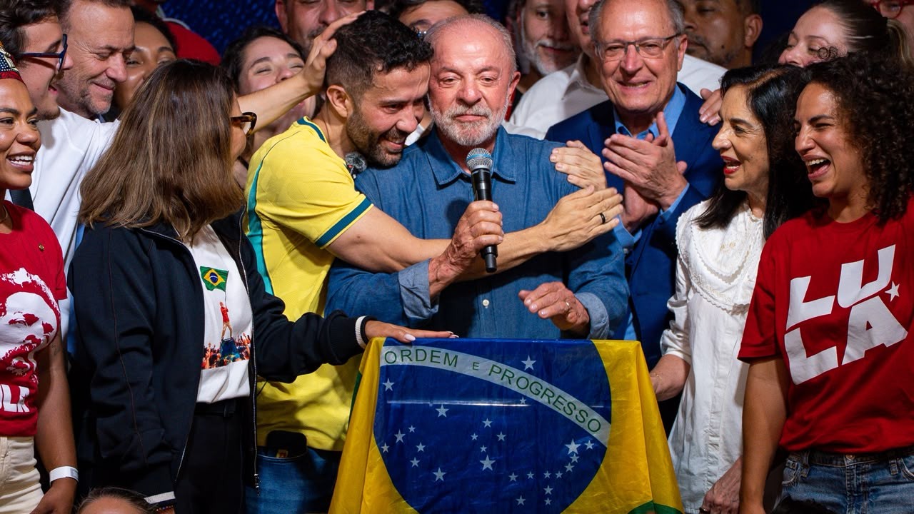Lula vence em 21 dos 39 municípios da Grande SP