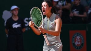 Maria Eduarda Carbone vence favorita e vai à final em Salta