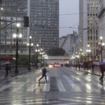 Previsão do tempo SP: chuva marca o sábado 31