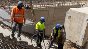 Desemprego cai a 5,2% e ocupação bate recorde no Brasil
