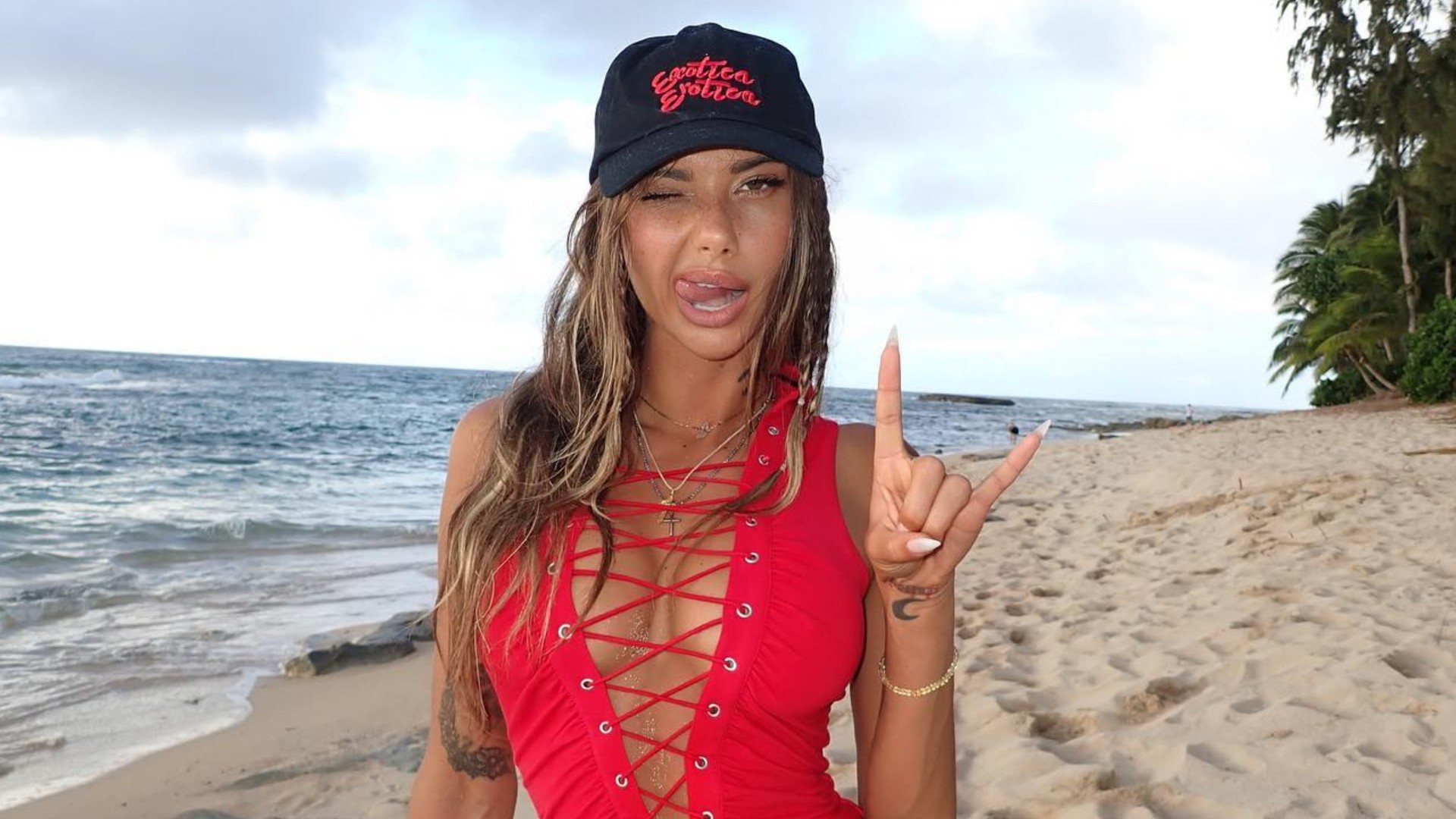 Sahara Ray, ex-affair de Justin Bieber, morre aos 34 anos Sahara Ray, ex-affair de Justin Bieber, morre aos 34 anos