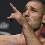 Strickland x UFC: Cormier defende valorização salarial
