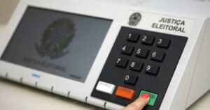 Fila às 17h: quem ainda pode votar, segundo o TSE