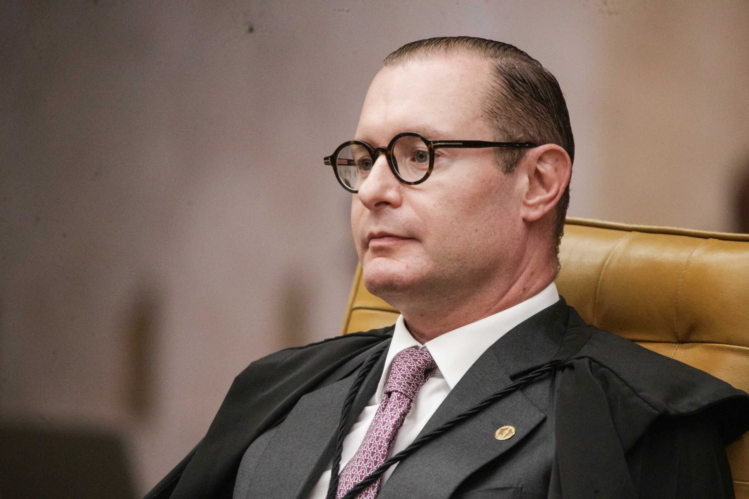 Anatel tem 48h para explicar falhas no e-Título Anatel tem 48h para explicar falhas no e-Título