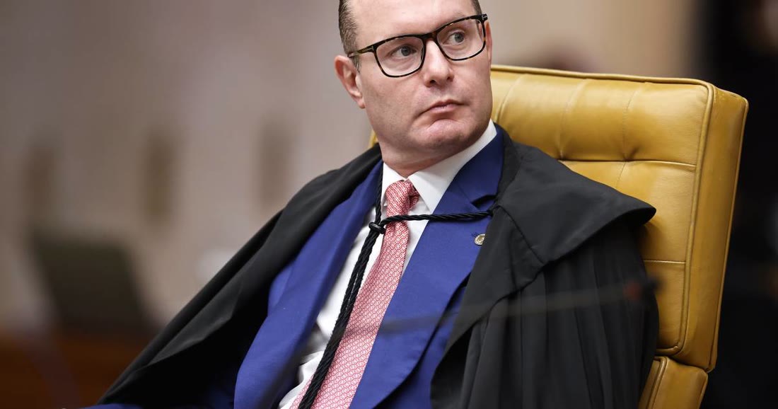 Zanin prorroga votação até 19h e TSE para a contagem Zanin prorroga votação até 19h e TSE para a contagem
